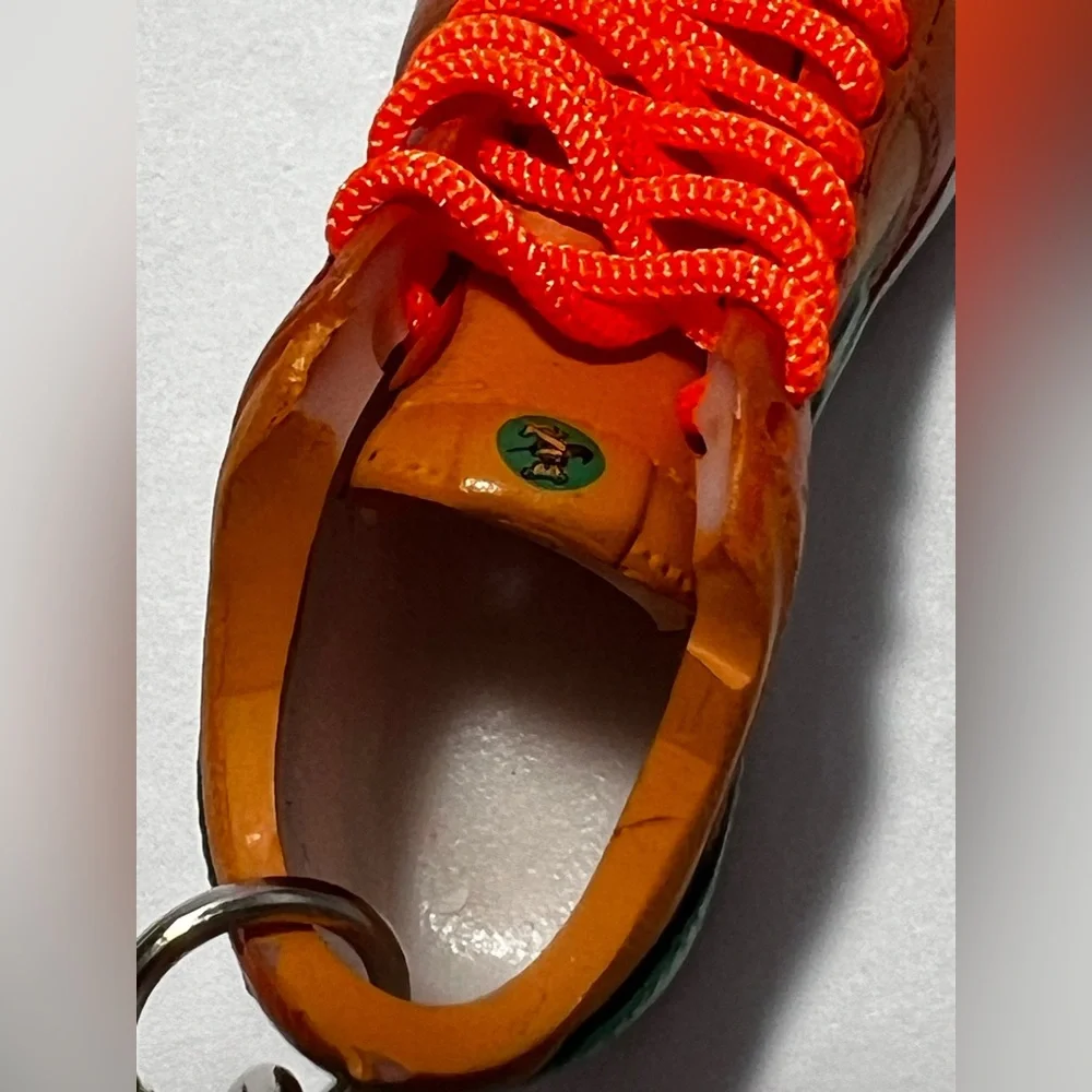 3D Mini Sneaker Keychains pair Orange Green‎ with mini box novelty trinkets